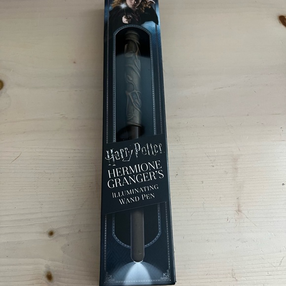Harry Potter Hermione Granger Wand Pen - Picture 3 of 3